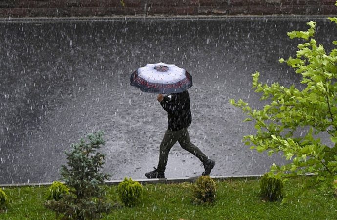 Meteorolojiden 19 ilde kuvvetli yağış uyarısı