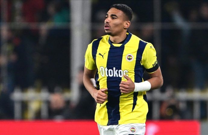 Fenerbahçeli Djiku, Spartak Moskovalı oldu