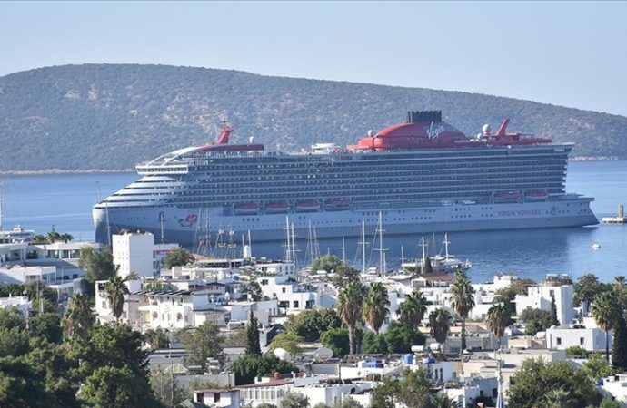 Ağustosta kruvaziyer turizminde rekor kırıldı