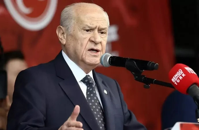 Bahçeli: Bana kalsa sosyal medyayı yarım saatte kapatırım