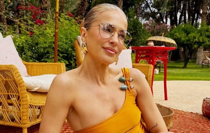 Burcu Esmersoy iş dünyasına el attı