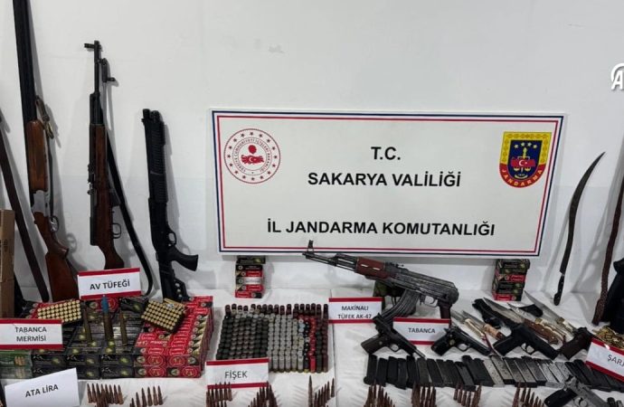 Silah kaçakçılığı operasyonu: Ev değil cephanelik