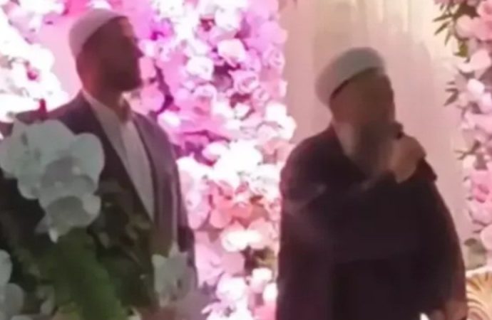 Cübbeli Ahmet oğlunu evlendirdi