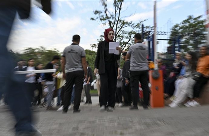KPSS Alan Bilgisi sınavı üçüncü oturumla başladı