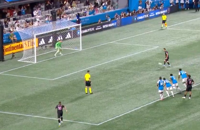 Messi hayal kırıklığı: ‘Panenka’ penaltısı attı, kaleci rahat kurtardı