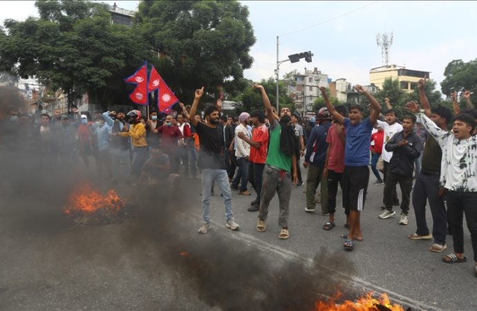 Gösteriler sırasında kaçmışlardı: Nepal’de cezaevi firarisi 3 bin 723 mahkum yakalandı