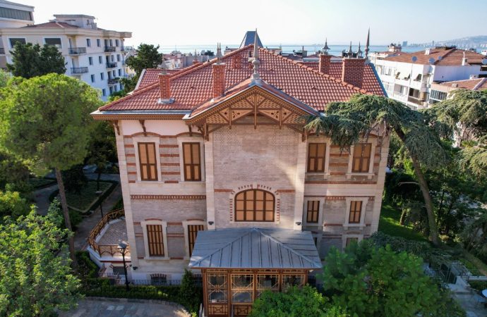 Arkas Sanat Göztepe açıldı