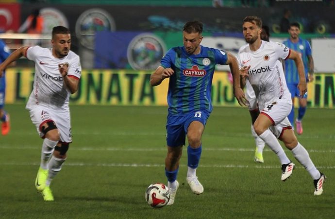 Rize-Gençlerbirliği maçının uzatmaları nefes kesti