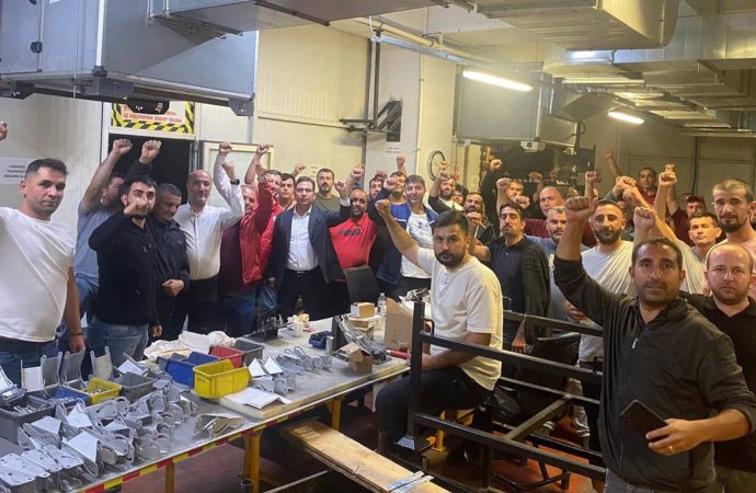 Sendikalı oldukları için işten çıkarılmışlardı: OMSA işçileri kazandı