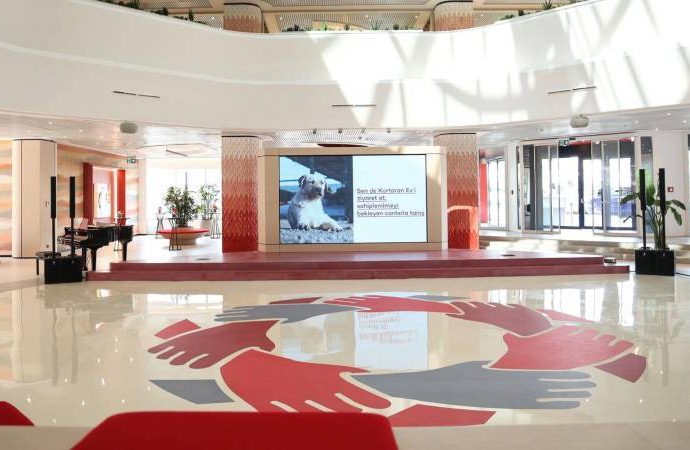 Akbank’ın eski mobilyaları dönüştü, 190 bin öğrenciye hizmet veriyor