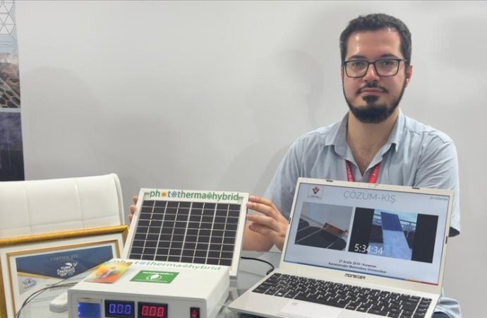 Güneş panellerine kar temizleme modülünü yaptı, Çin’e satmak istiyor