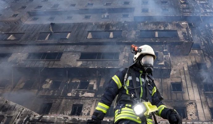 Grand Kartal yangını: İki bakanlık yetkilileri de yargılanacak