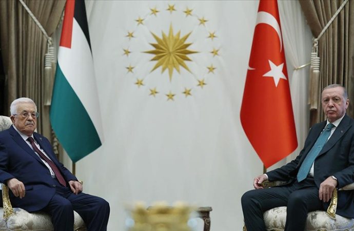 Erdoğan, Filistin Devlet Başkanı Abbas ile görüştü