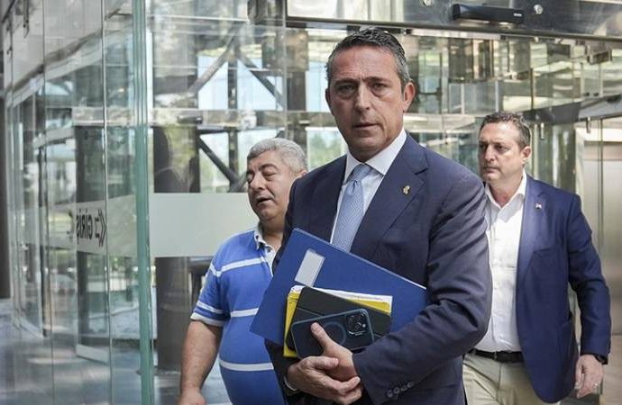 Ali Koç’tan Mourinho’ya: Kendini küçültüyor