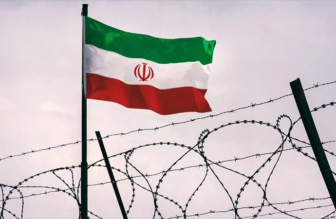 İran, Avrupa yaptırımlarda ısrar ederse Atom Enerjisi kurumuyla işbirliğini askıya alacak