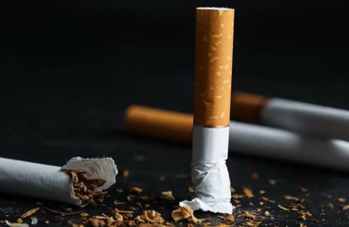 Türkiye’de erkeklerin yarısı, kadınların dörtte biri sigara içiyor