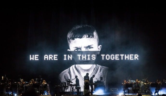 Massive Attack Spotify’dan çıkıyor: Gerekçe CEO’nun askeri yatırımları