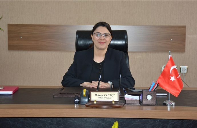 Mezun olduğu aşçılık lisesinin ilk kadın müdürü oldu