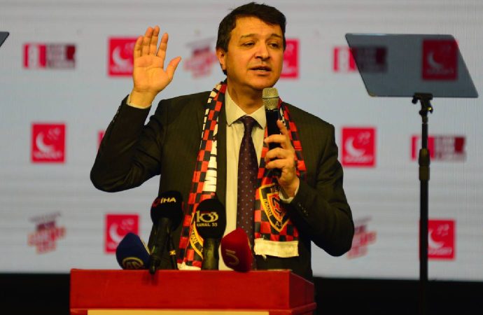 Saadet Partisi Genel Başkanı Arıkan: Biz siyaset değil, cihad yapıyoruz