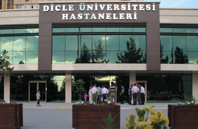 ‘Bıçak parası’ skandalı: Doçent doktor bu yolla 14 milyon toplamış