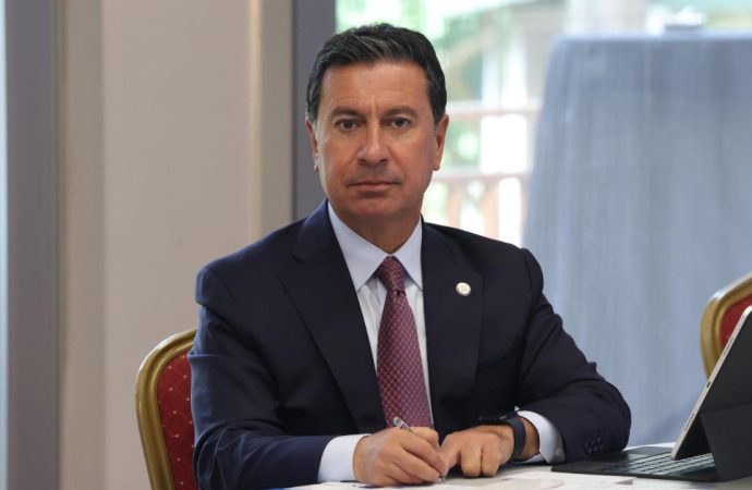 Muğla Büyükşehir Belediye Başkanı Ahmet Aras’ın evine saldırı iddiası: Valilik devreye girdi