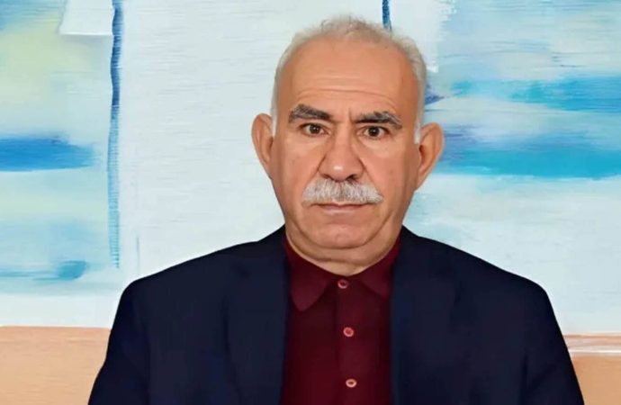 Öcalan: “Siyasi alan süreci sahiplenmede zayıf bir irade gösteriyor”
