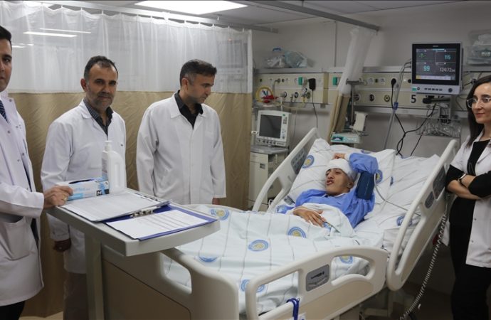 ‘Beyin pili’ Funda’ya umut oldu: Hareket zorluğu ve titreme sorunu vardı