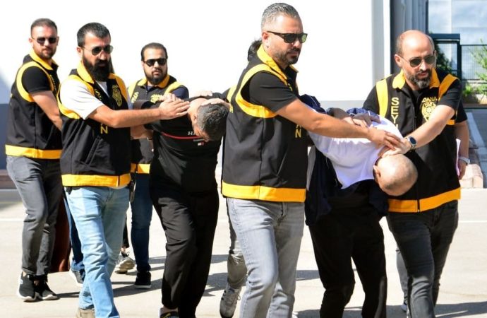 Polis tek kurşunun izini sürdü, cephanelik buldu