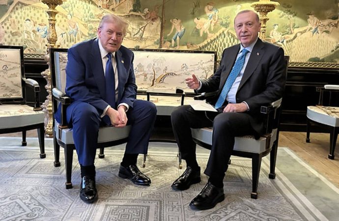 Bir şağılama da Tom Barrack’tan: Erdoğan meşruiyet istiyor, biz de ona verelim