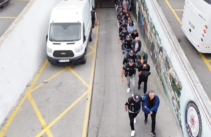 6 taksitle vatandaşlık sattılar