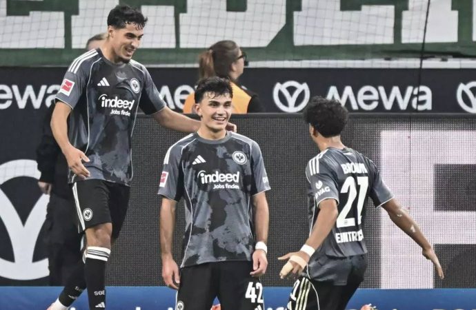 Frankfurt’ta Can Uzun fırtınası sürüyor