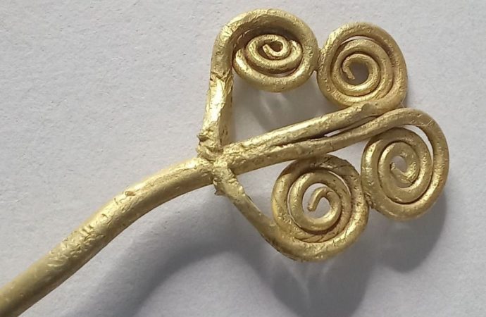 Troya’da bulunan bu altın broşun önemi saymakla bitecek gibi değil
