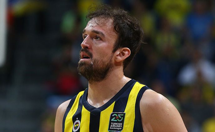 Fenerbahçe Beko’dan ayrılan Sertaç artık Dubai’de