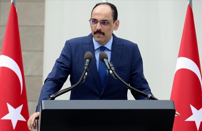 İbrahim Kalın Hamas’ı barışa ikna için Katar’a gitti