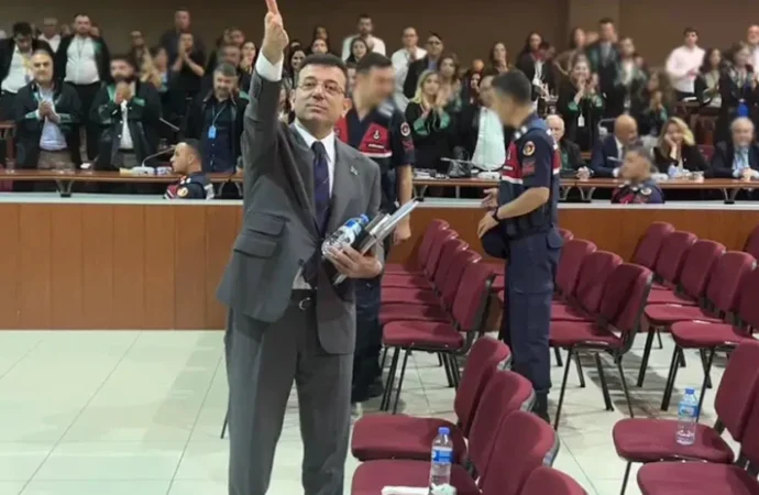 Ekrem İmamoğlu’nun başrolde olmadığı bir siyasi gelecek yok!