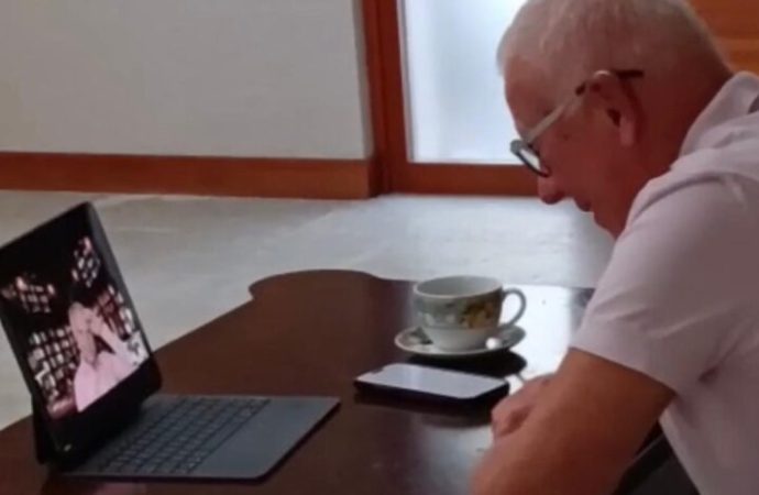 Teke Tek Medya’da bir gün: “Bu ülkede bir Dan Brown mülakatını kaç kişi okur?”