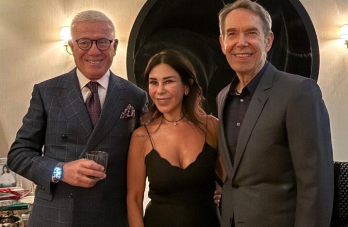 Jeff Koons dün İstanbul’da anlattı: ‘Asansör açıldı, karşımda o vardı’