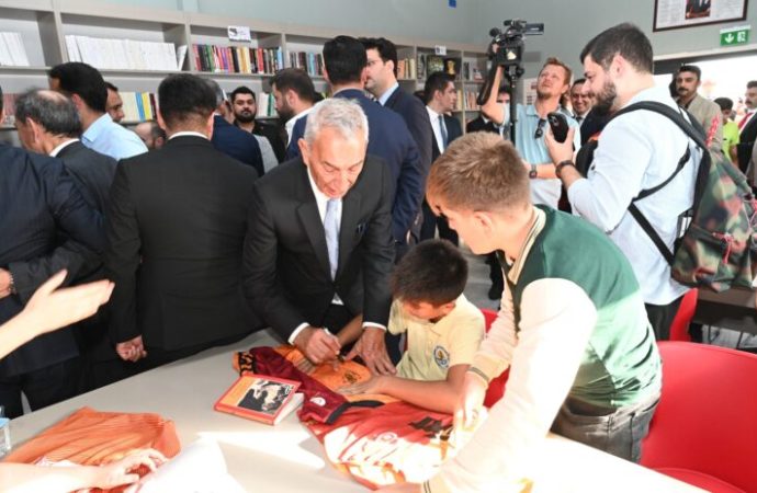 Adnan Polat’ın isyanı: Sanayici olarak önümüzü göremiyoruz, ihracat yapamıyoruz, zarar ediyoruz