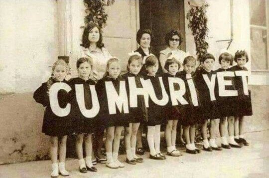 Vatanseverlerin Cumhuriyeti kutlu olsun