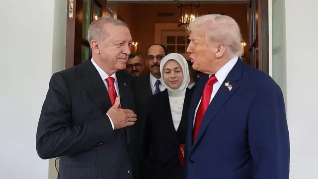 “Ya Bizimlesin Ya da Bize Karşısın”: Tehlikeli Bir İkilik ve Türkiye’nin Doğru Yolu