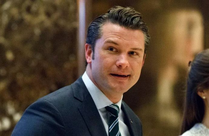 Hegseth: Pentagon koridorlarında şişman general istemiyorum