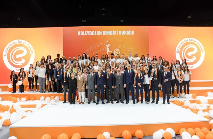 Eczacıbaşı Dynavit, sezonu yeni salonunda açtı