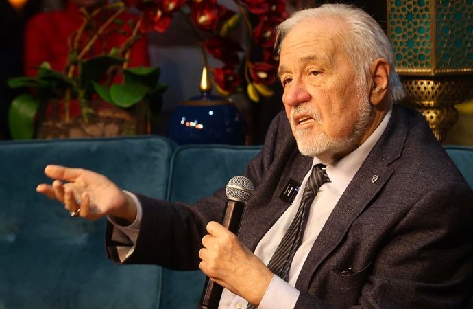 Sosyal medya bir kez daha İlber Ortaylı’yı öldürmeye teşebbüs etti