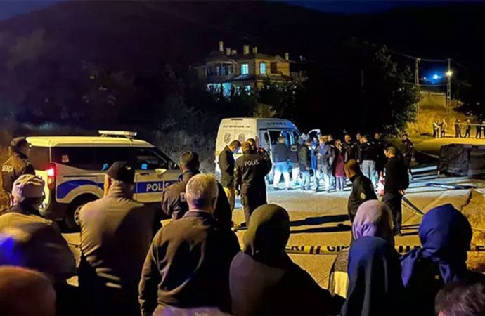 Evli çift evin önünde kurulan pusuda hayatını kaybetti