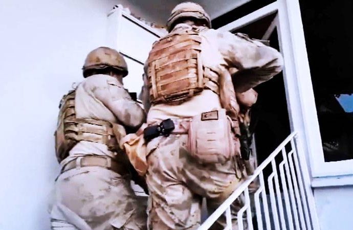 30 ilde FETÖ operasyonları: 64 kişi tutuklandı