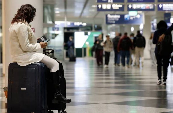 Yine dron, yine kaos: Münih Havalimanı’nda onlarca uçuş iptal edildi