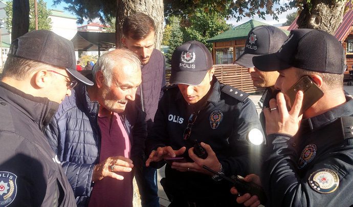 Dolandırılmaktan polis oğlu kurtardı: 5 saat telefonu kapattırmadı