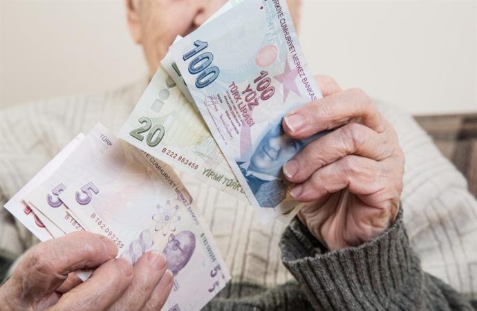 65 yaş üstüne destekte nafaka şartı kalkıyor