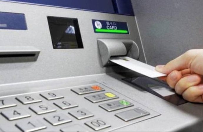 330 maaşı tek seferde yattı: İlk iş bakın ne yaptı