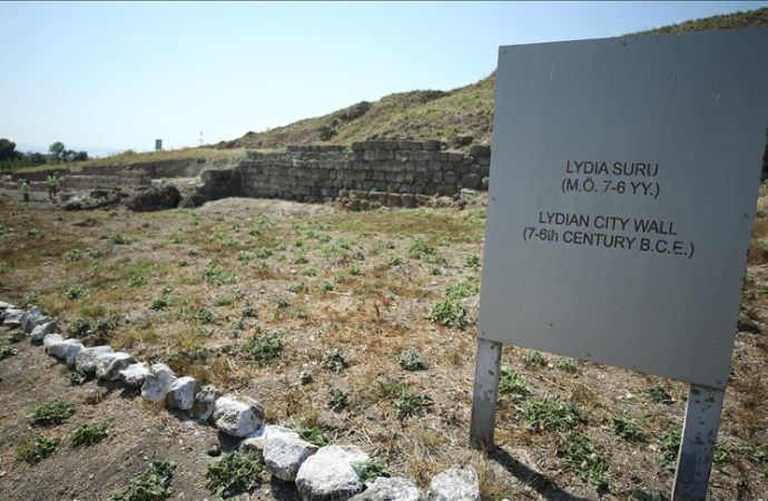 Daskyleion kazısı: 2 bin 700 yıllık sur turizmin gözdesi olacak